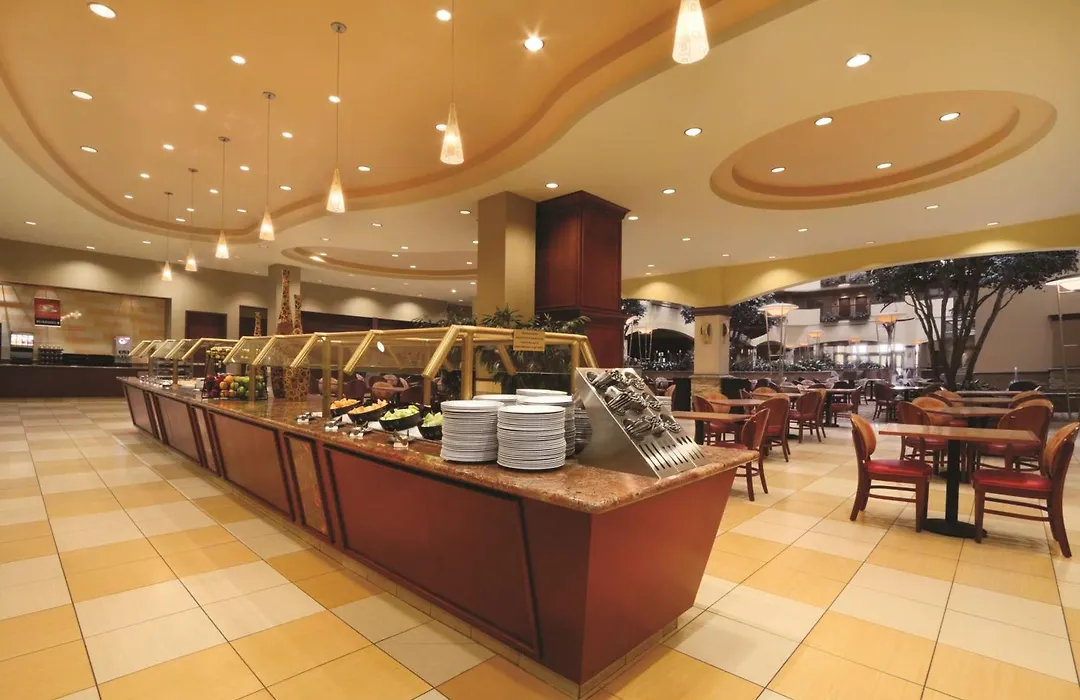 Embassy Suites By Hilton Norman Hotel & Conference Center-1