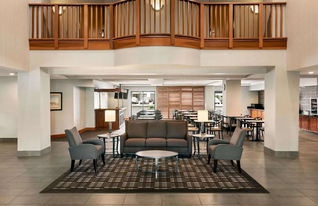 Wingate By Wyndham Cincinnati Blue Ash-1