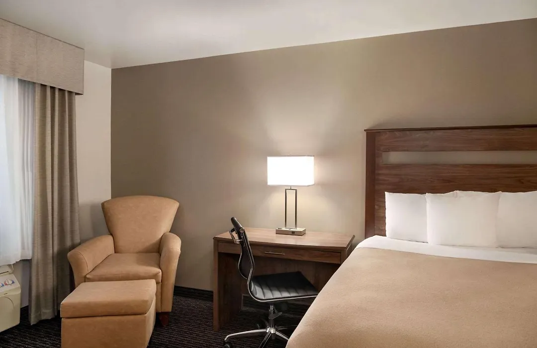 Baymont By Wyndham Buffalo-1