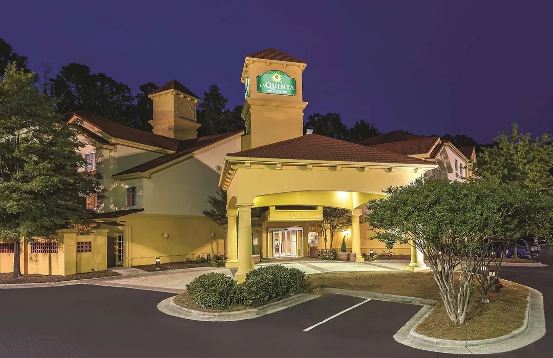 La Quinta Inn & Suites By Wyndham University Area Chapel Hill-1
