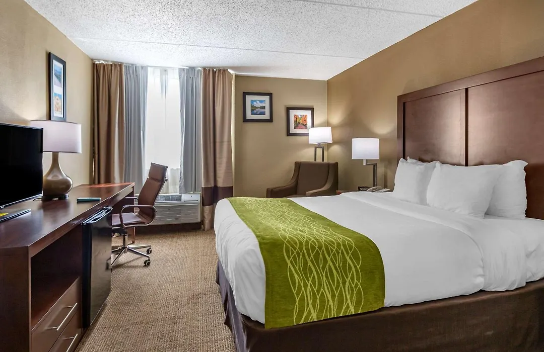Comfort Inn Edison - New Brunswick-1