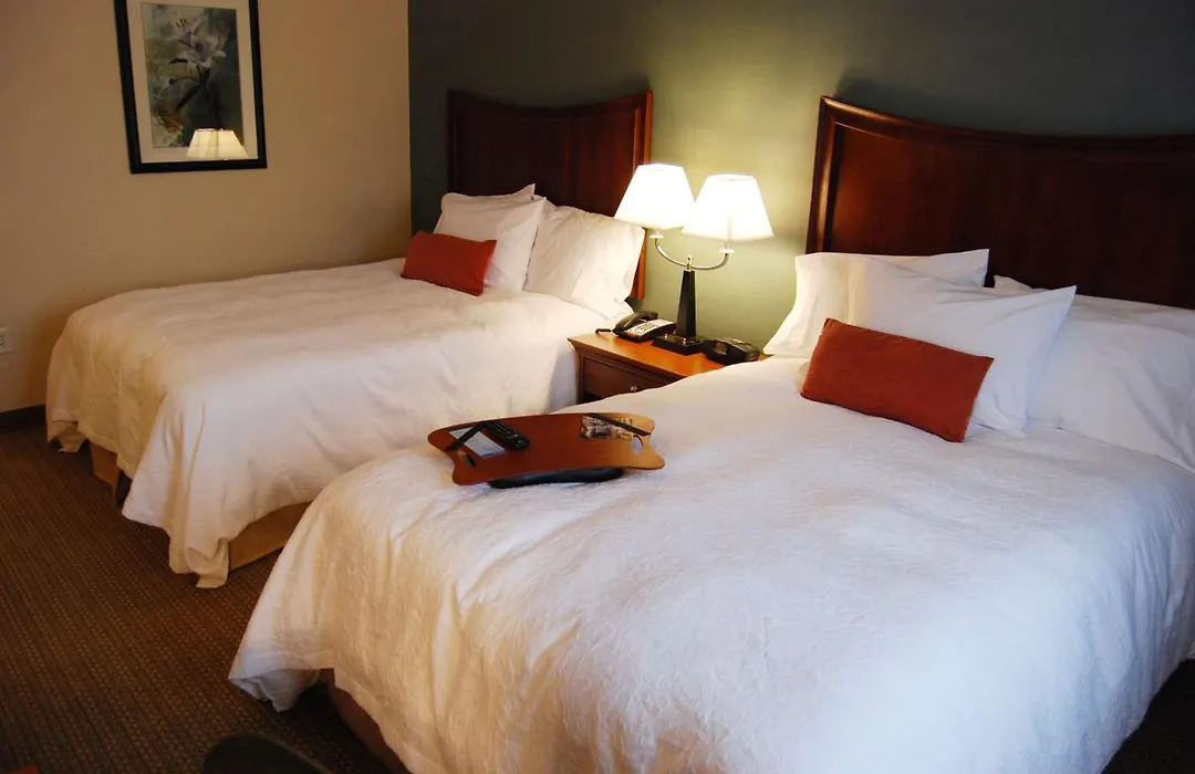 Hampton Inn & Suites Folsom-1