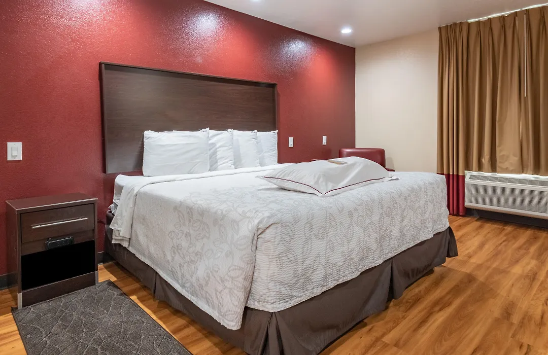 Red Roof Inn Plus+ Fort Worth - Burleson-1