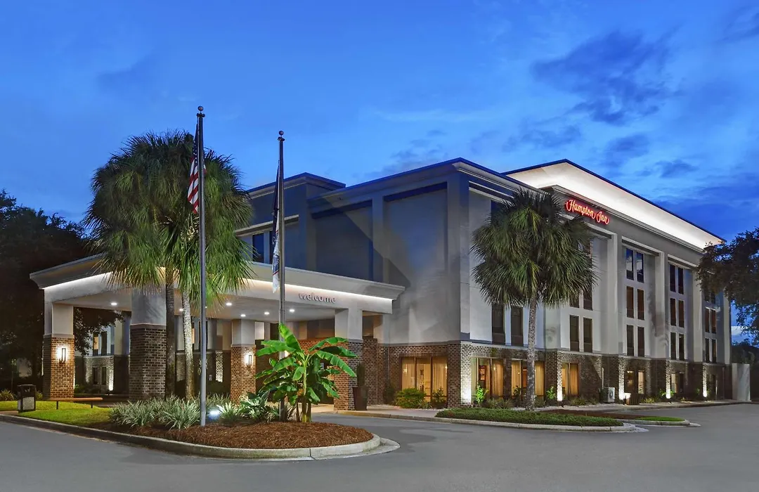 Hampton Inn Patriots Point-1