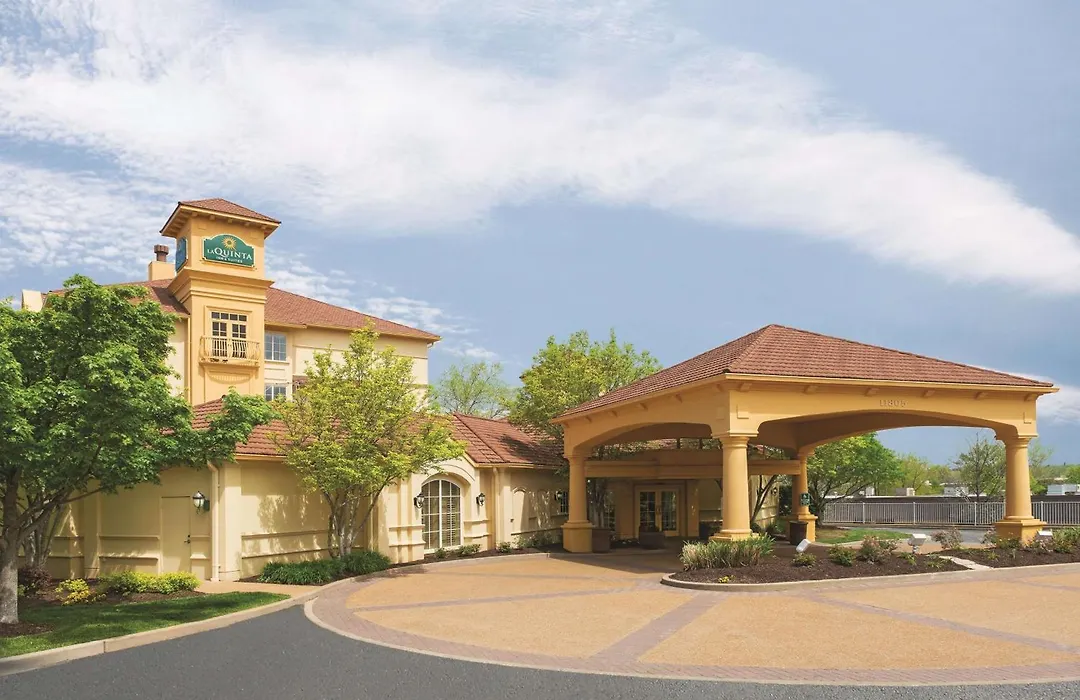 La Quinta By Wyndham St. Louis Westport-1
