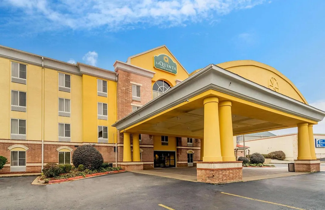 La Quinta By Wyndham Hot Springs-1