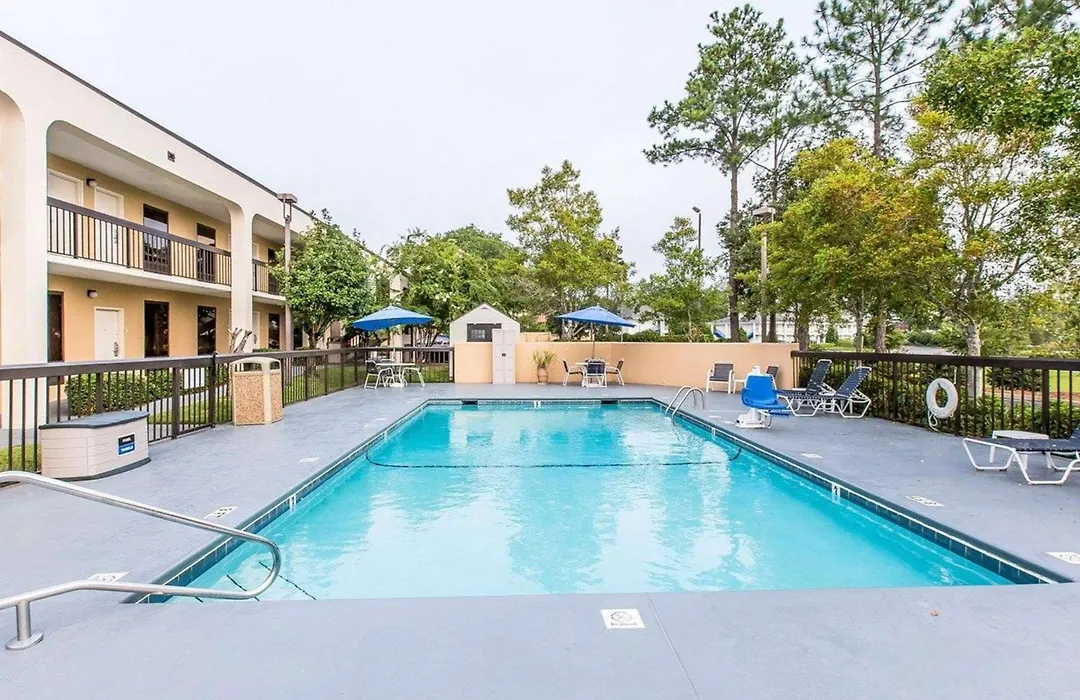 Quality Inn At The Mall - Valdosta-1