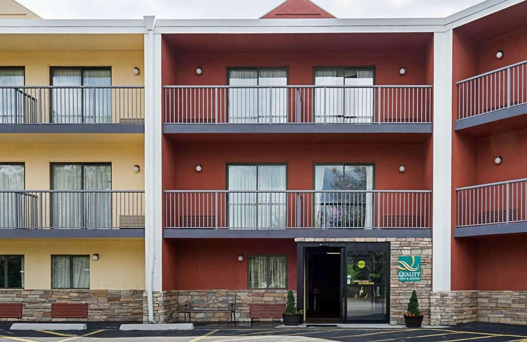 Quality Inn & Suites Worcester-1
