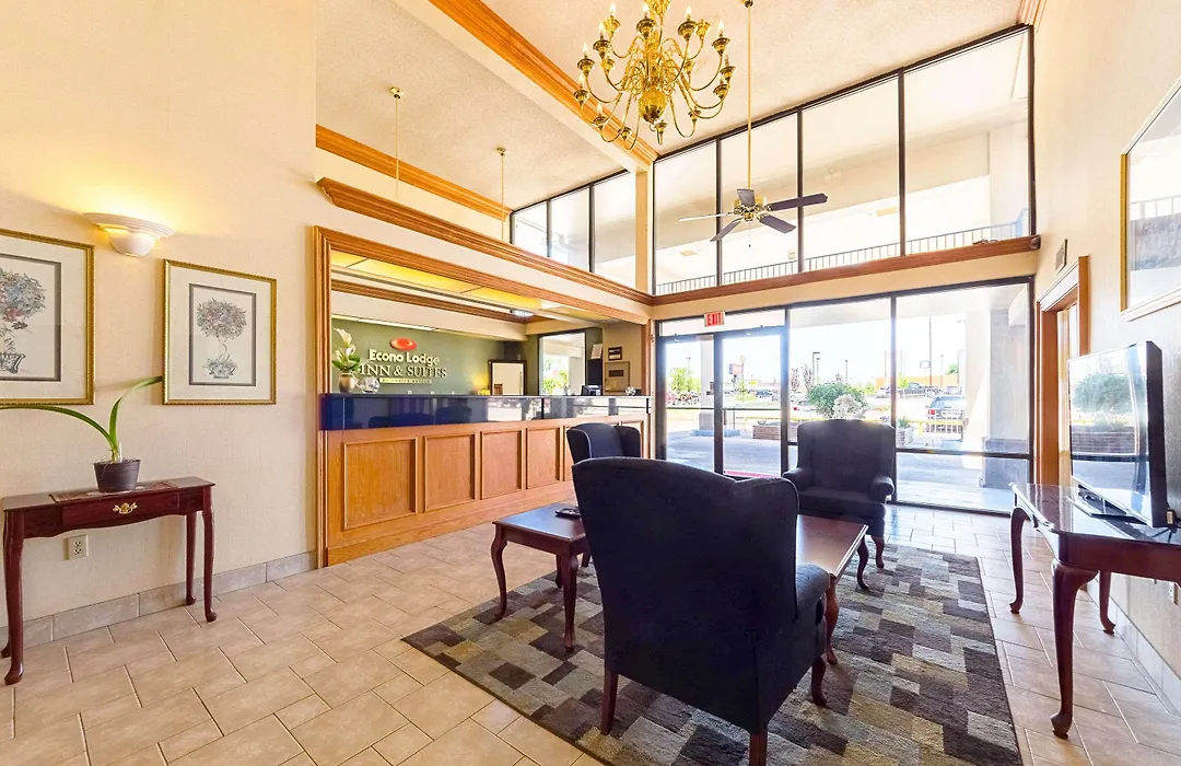 Econo Lodge Inn & Suites Bentonville-1