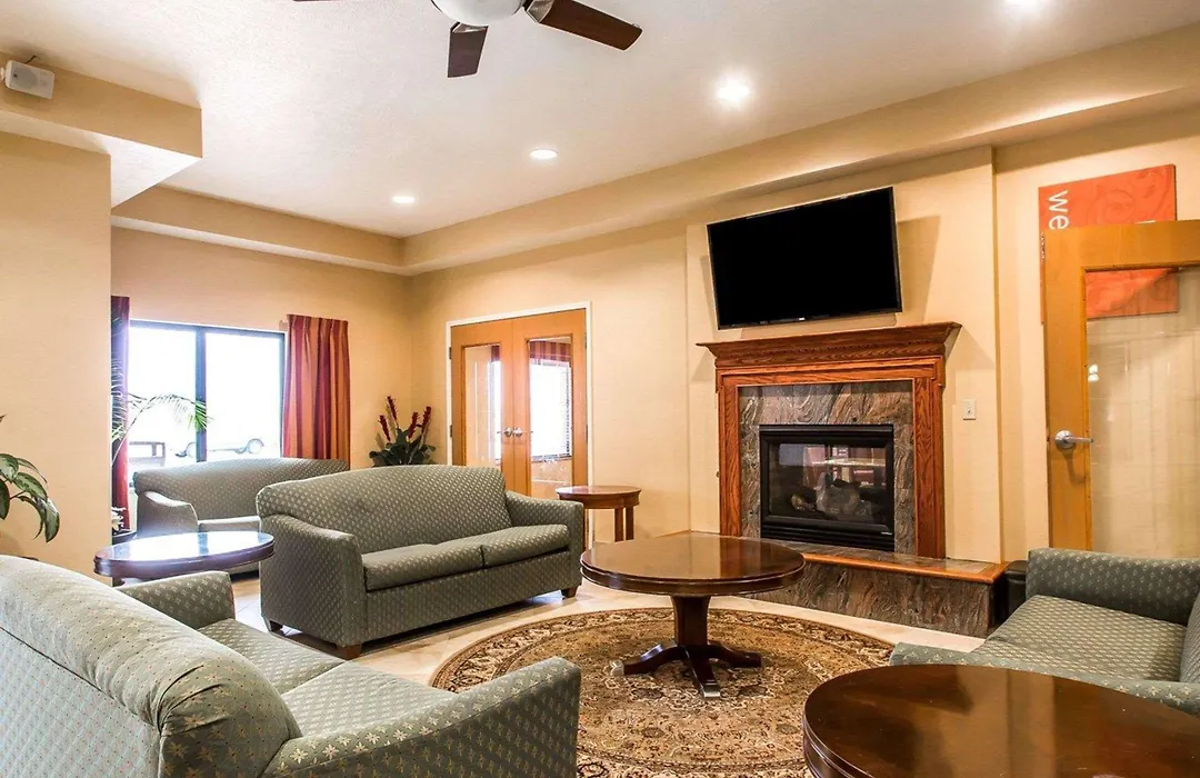 Comfort Suites Merrillville Near Us 30-1