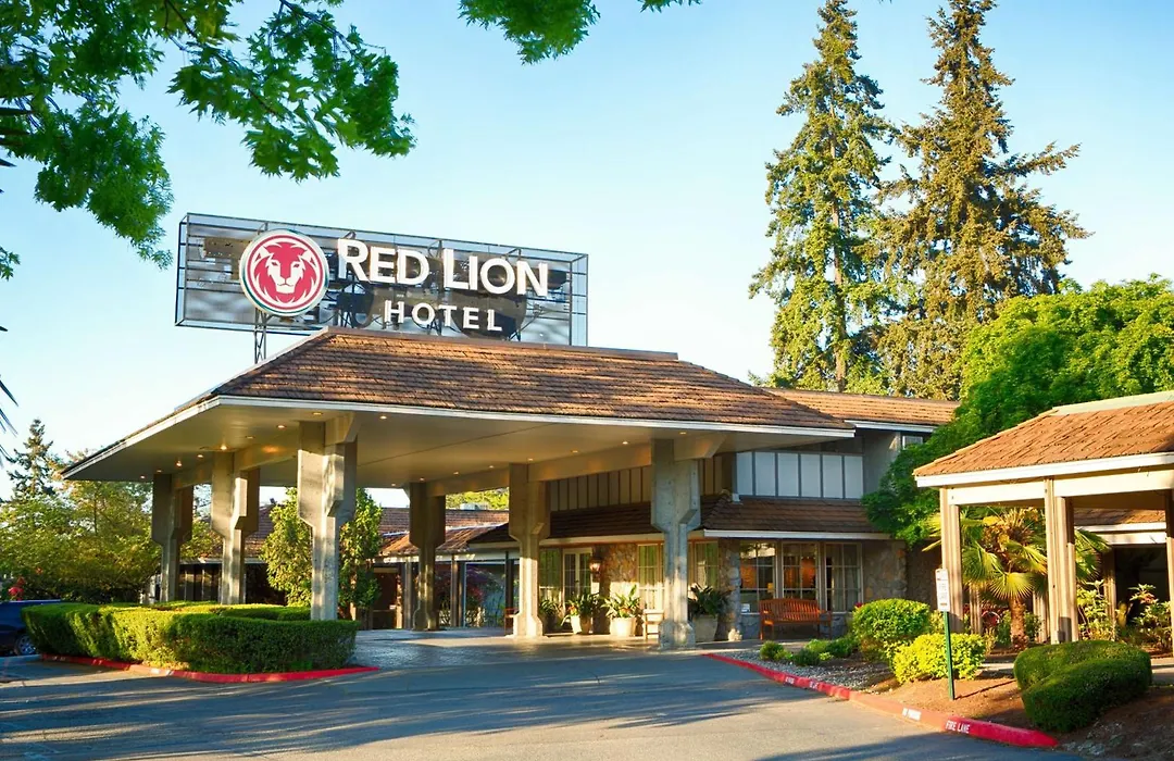 Red Lion Hotel Bellevue-1