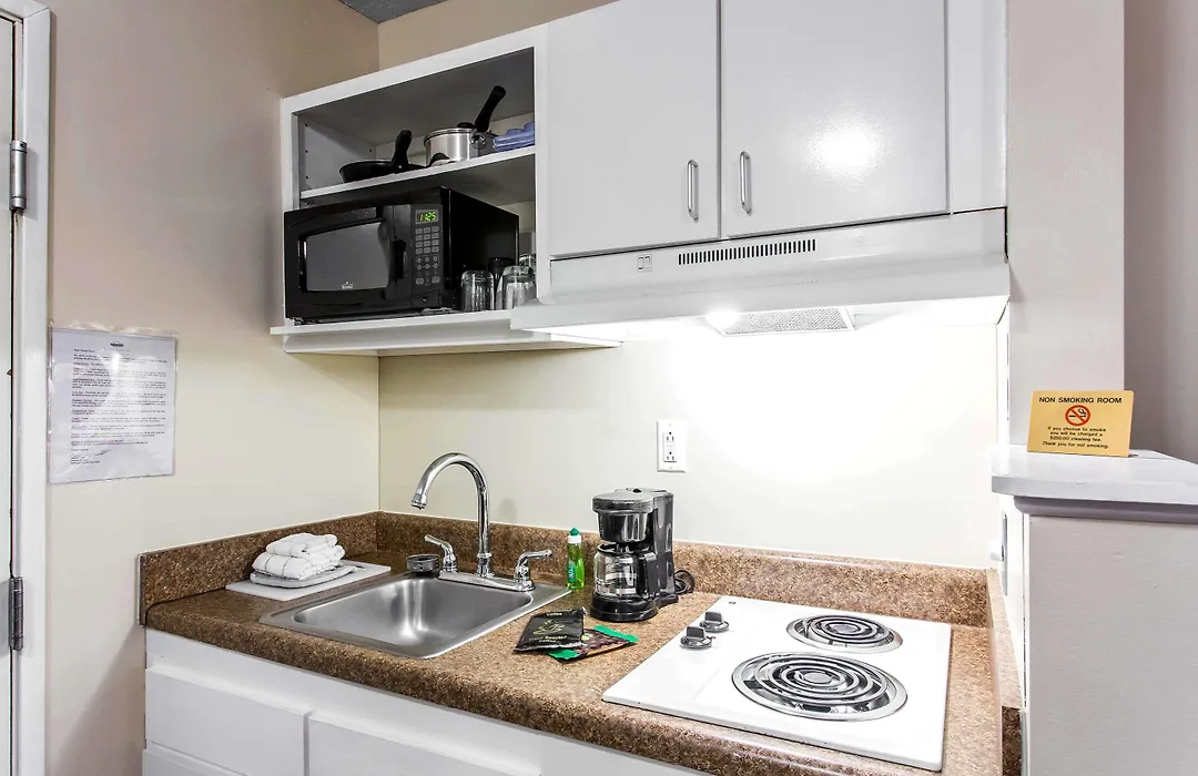 Suburban Extended Stay Hotel Hermitage-1