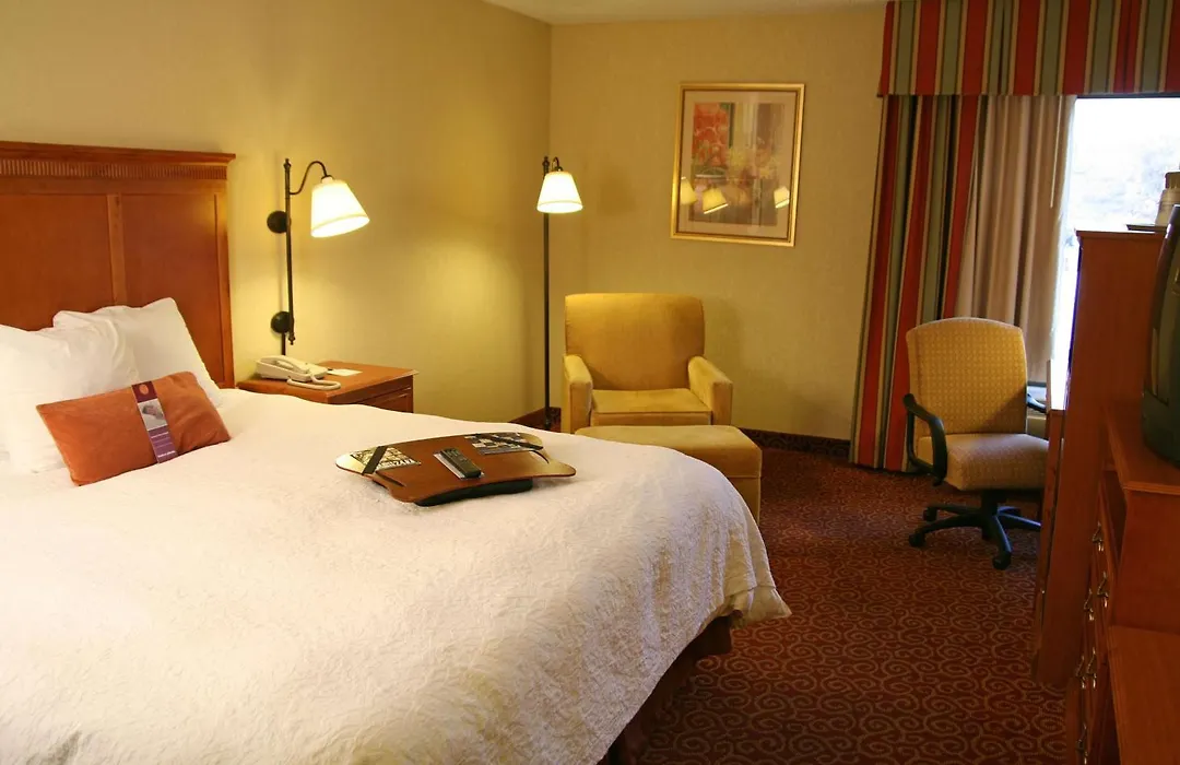 Hampton Inn Sevierville-1