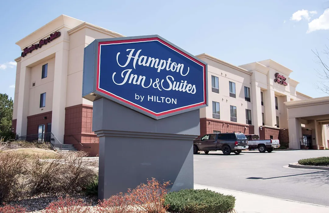 Hampton Inn & Suites Greeley-1