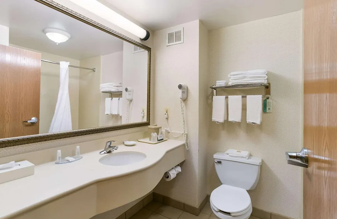 Quality Inn & Suites Bel Air I-95 Exit 77A-1