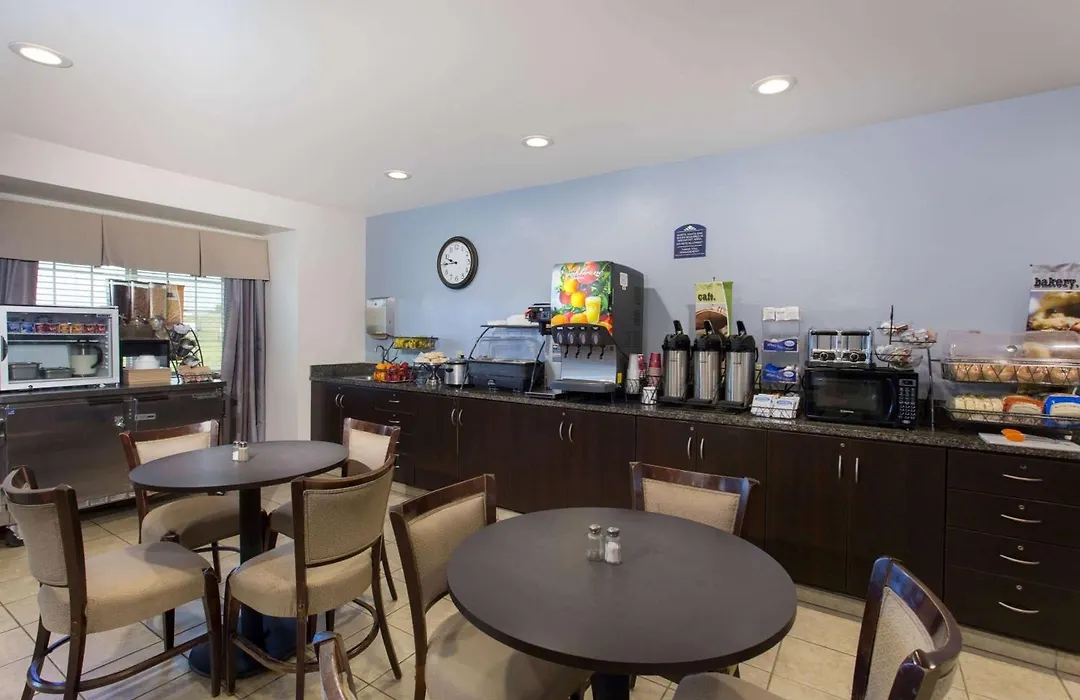 Microtel Inn & Suites By Wyndham Klamath Falls-1