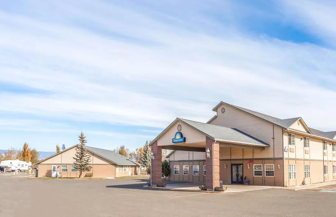Days Inn By Wyndham Ellensburg-1