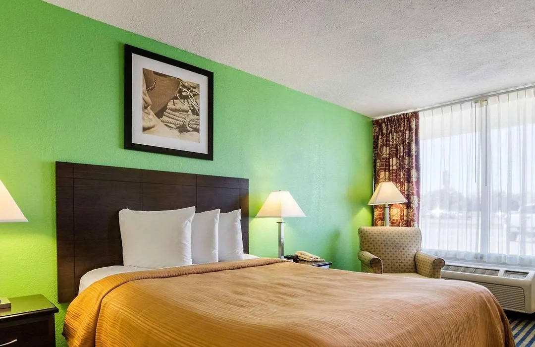 Quality Inn Liberal-1