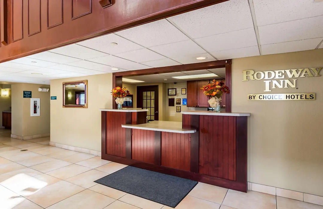 Rodeway Inn-1