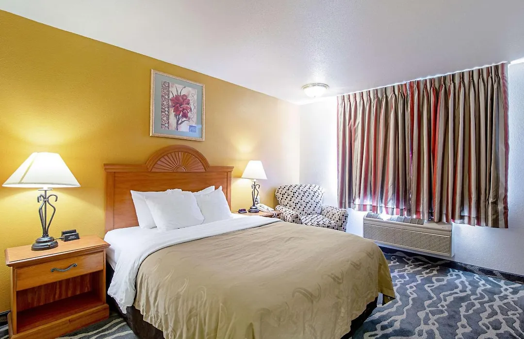 Quality Inn Huron-1