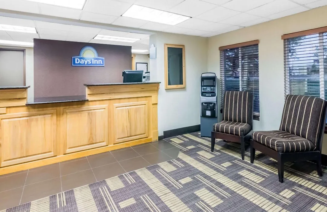Days Inn By Wyndham Bismarck-1
