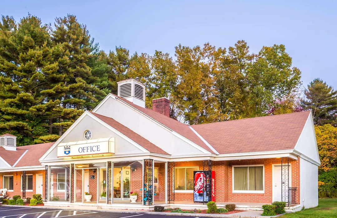 Knights Inn Lenox-1