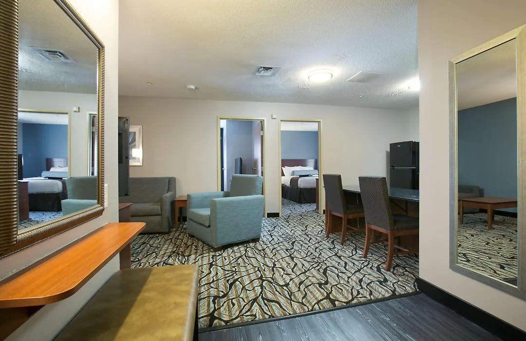 Best Western Plus Blaine At The National Sports Center-1