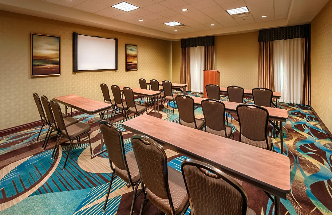 Holiday Inn Express & Suites / Red Bluff - South Redding Area, An Ihg Hotel-1