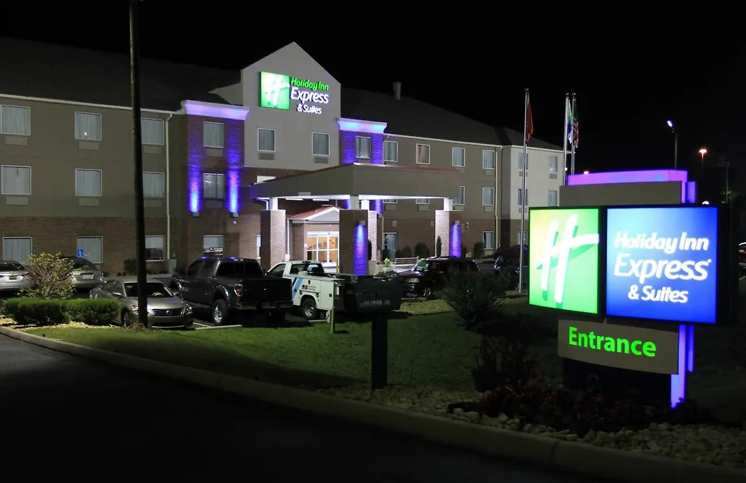Holiday Inn Express & Suites-1
