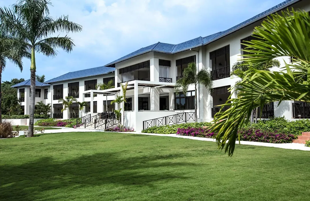 The Cliff Hotel-1