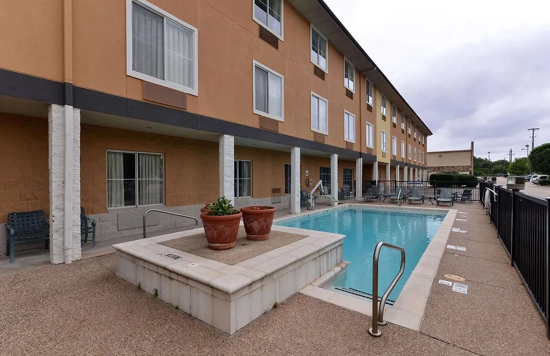 Comfort Inn & Suites Frisco - Plano-1