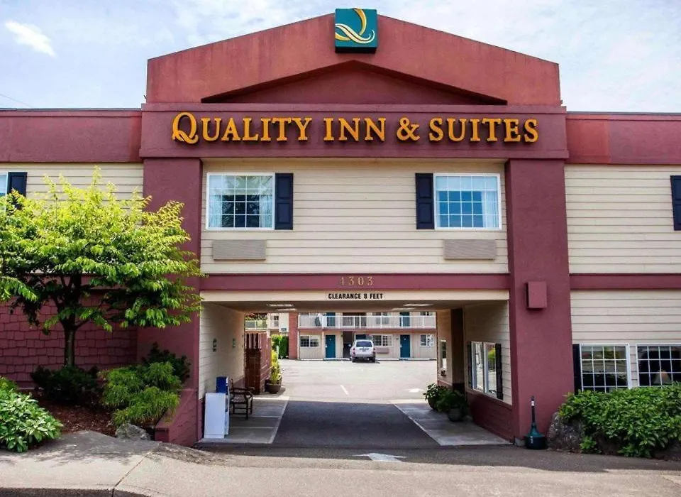 Quality Inn & Suites Bremerton Near Naval Shipyard-1