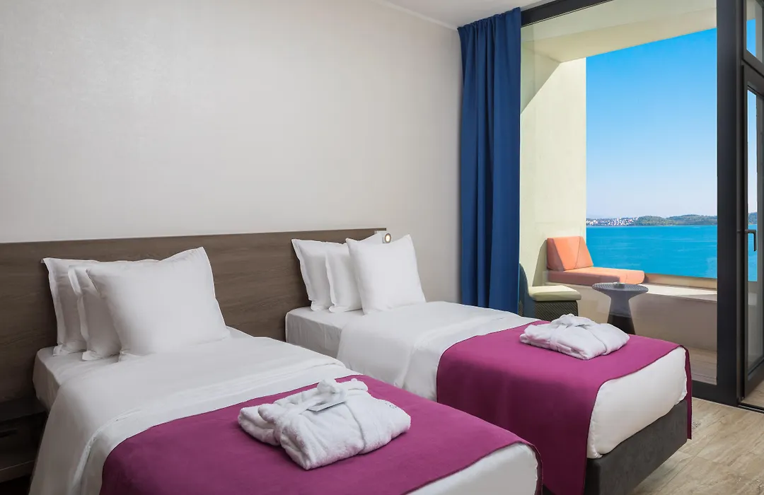 Hotel Ola - Adults Only-1