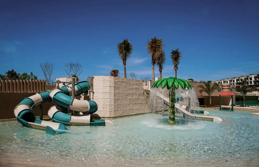 Estudio Playa Mujeres-1