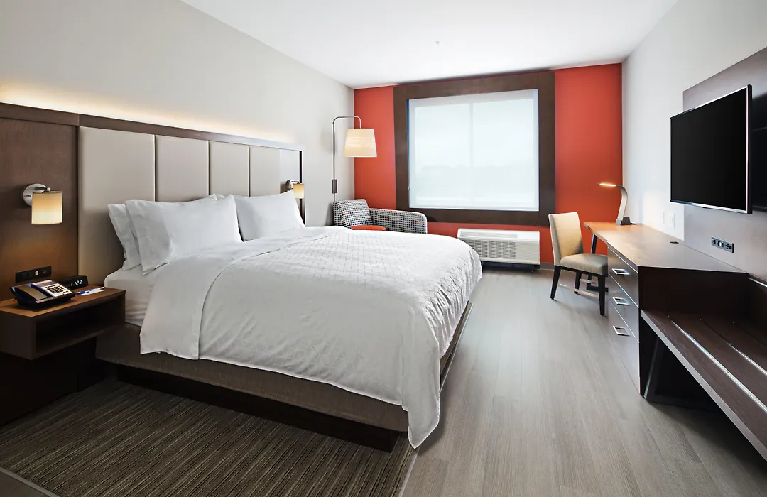 Holiday Inn Express & Suites Lubbock Central - Univ Area By Ihg-1