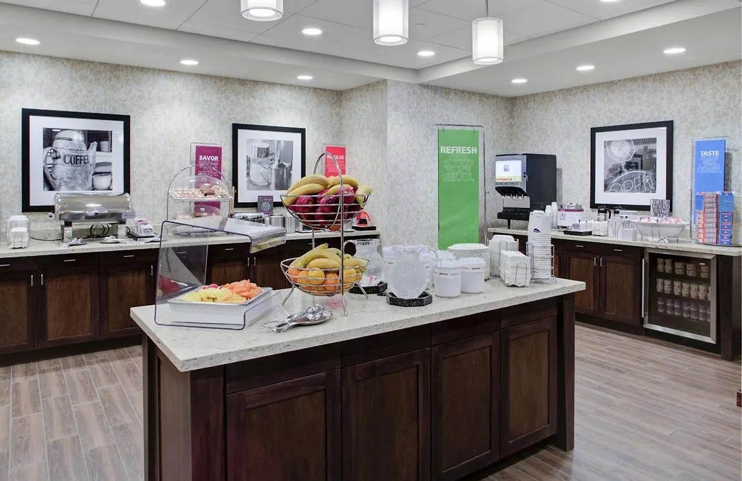 Hampton Inn & Suites Manchester, Vt-1