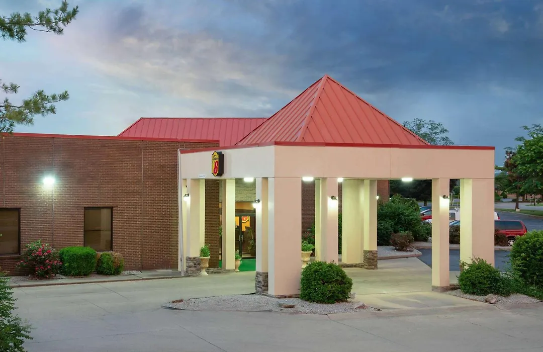 Super 8 By Wyndham Harrison Oh-1