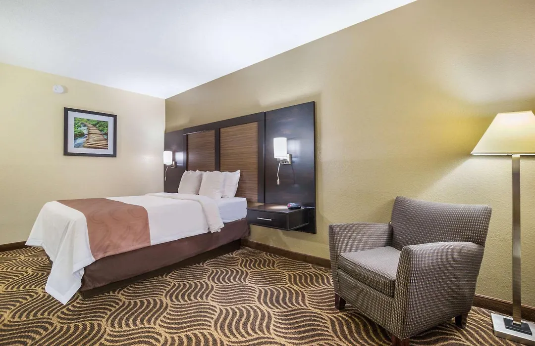 Quality Inn & Suites Florence - Cincinnati South-1