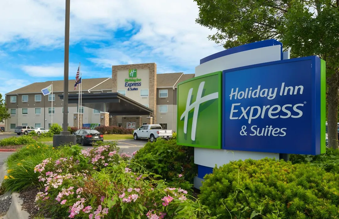 Holiday Inn Express & Suites - Omaha - 120Th And Maple By Ihg-1