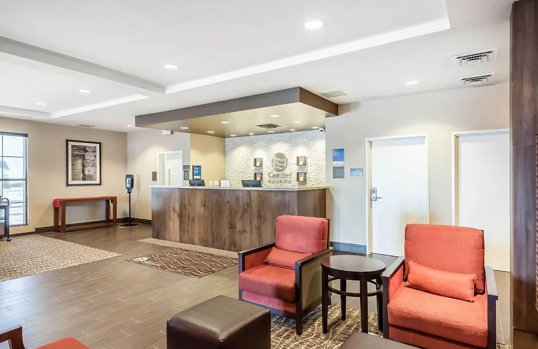 Comfort Inn & Suites Sidney I-80-1