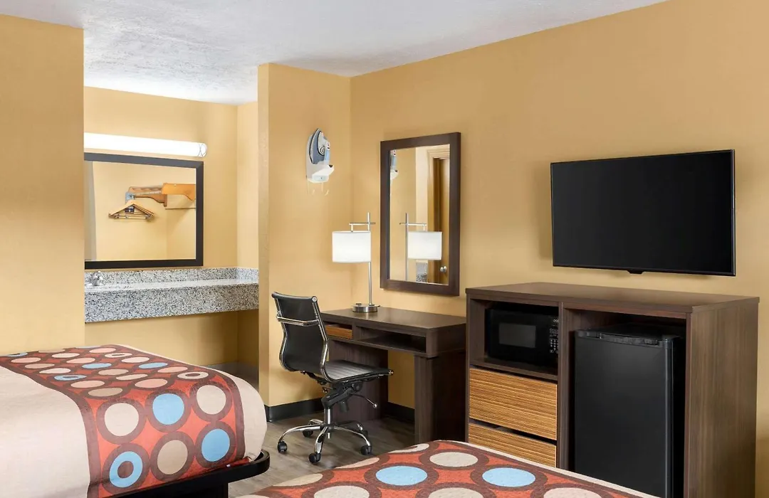 Super 8 By Wyndham Whites Creek/ Nashville Nw Area-1