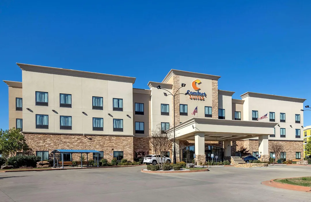 Comfort Suites Batesville-1