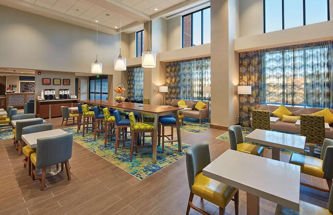 Hampton Inn & Suites Sacramento At Csus-1