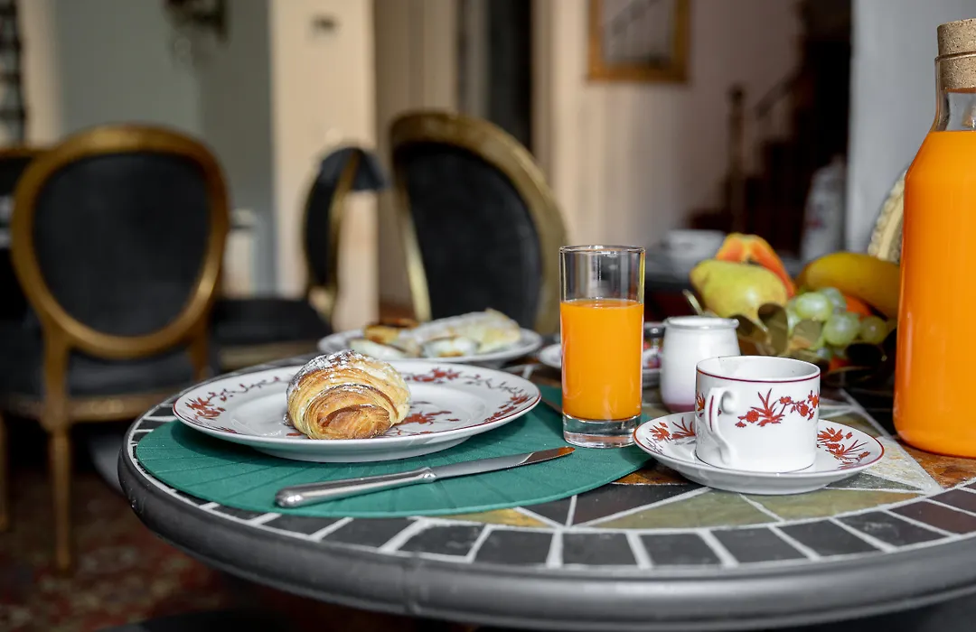 Rosegarden Essence Sintra Al - By Unlock Hotels-1