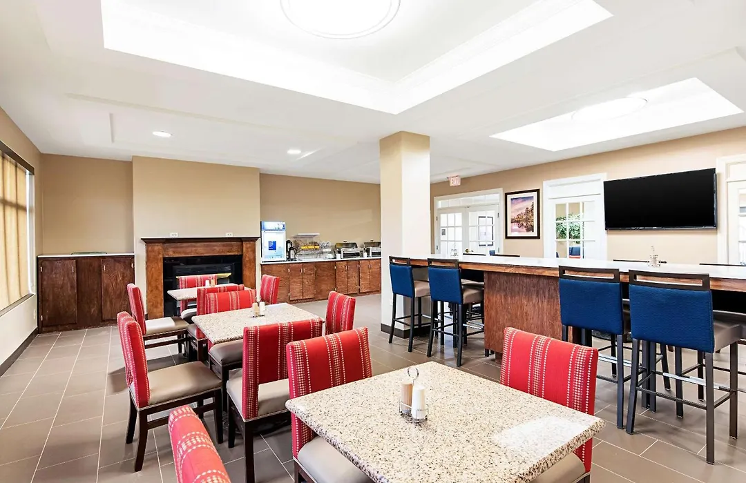 Comfort Inn & Suites Pine Bluff-1