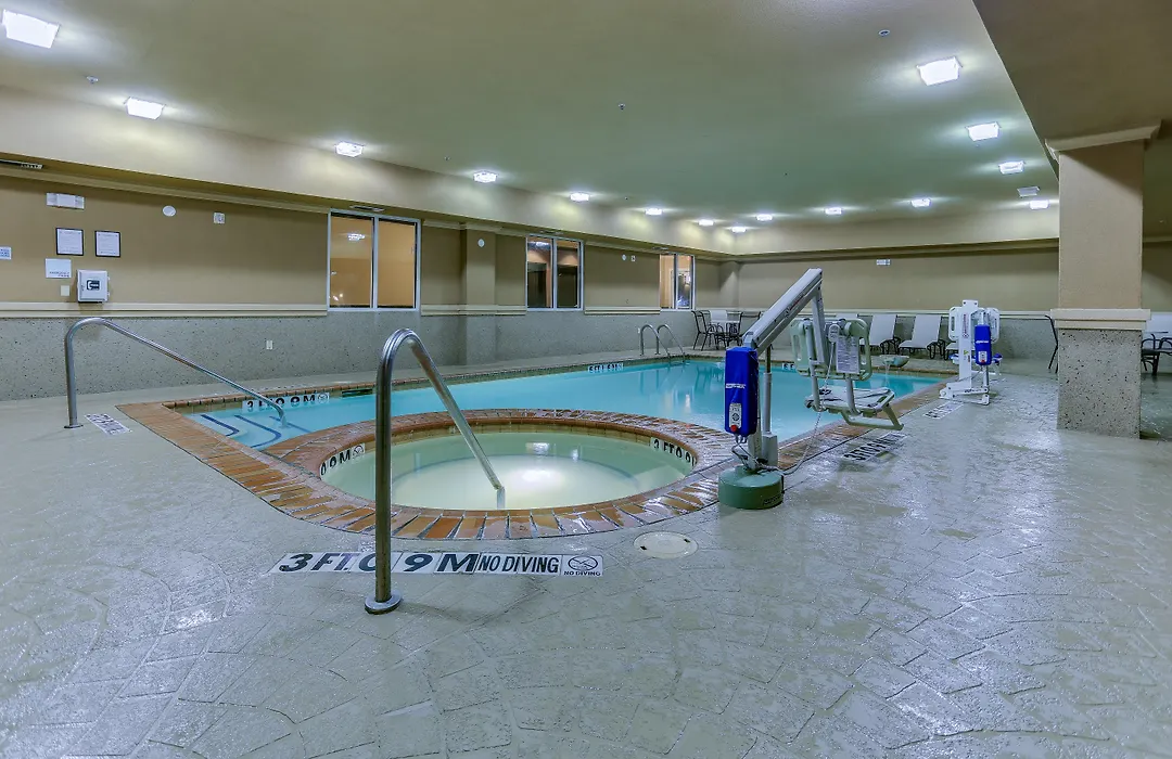 Holiday Inn Express Hotel & Suites Huntsville By Ihg-1
