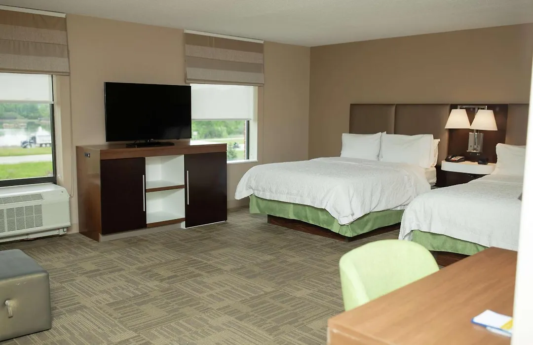 Hampton Inn Commerce/Novi-1
