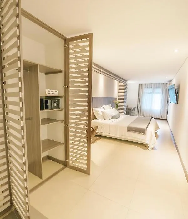 Hotel Torre Poblado-1
