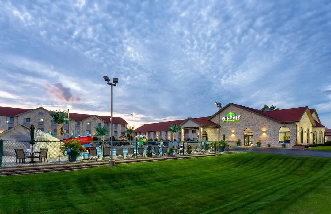 Wingate By Wyndham Wisconsin Dells Waterpark-1