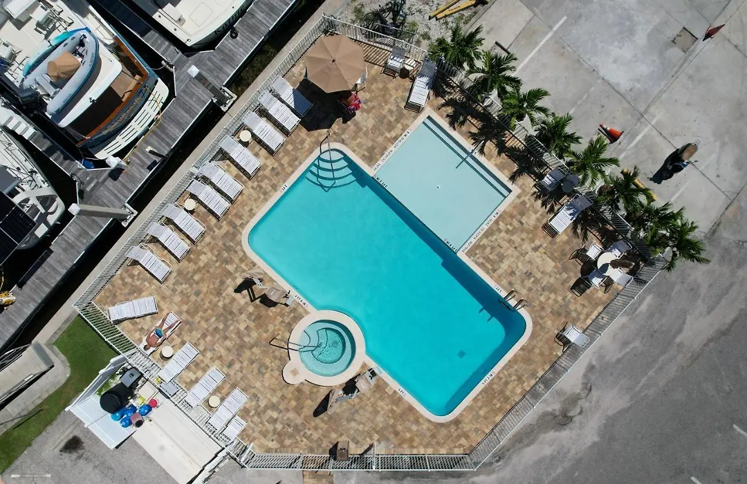 Madeira Bay Resort 508-1